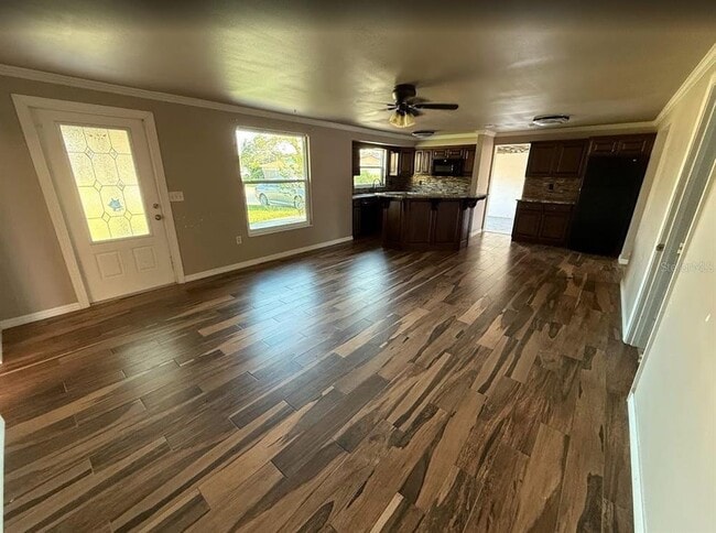 Building Photo - 4598 Brooksdale Dr