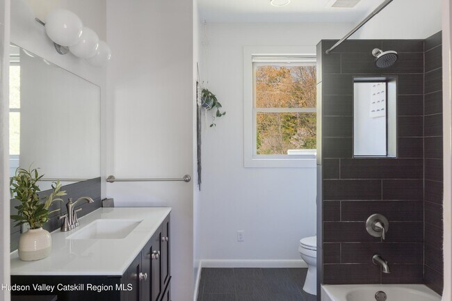 Building Photo - 4599 NY-212