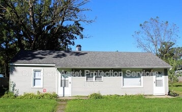 Building Photo - 3010 Bender St