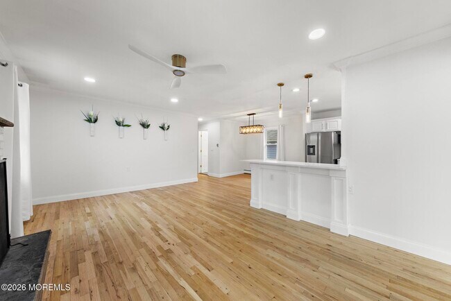 Building Photo - 2264 Hovsons Blvd