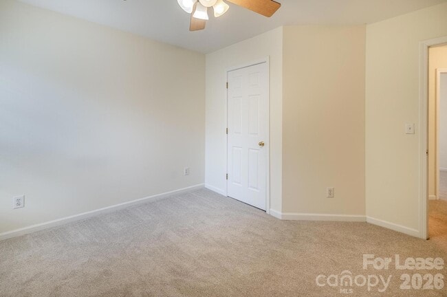 Building Photo - 160 Matlen Dr