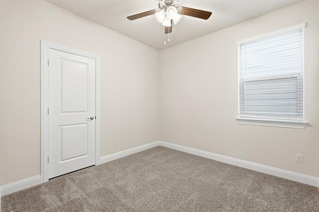 Building Photo - 1504 Lake District Dr