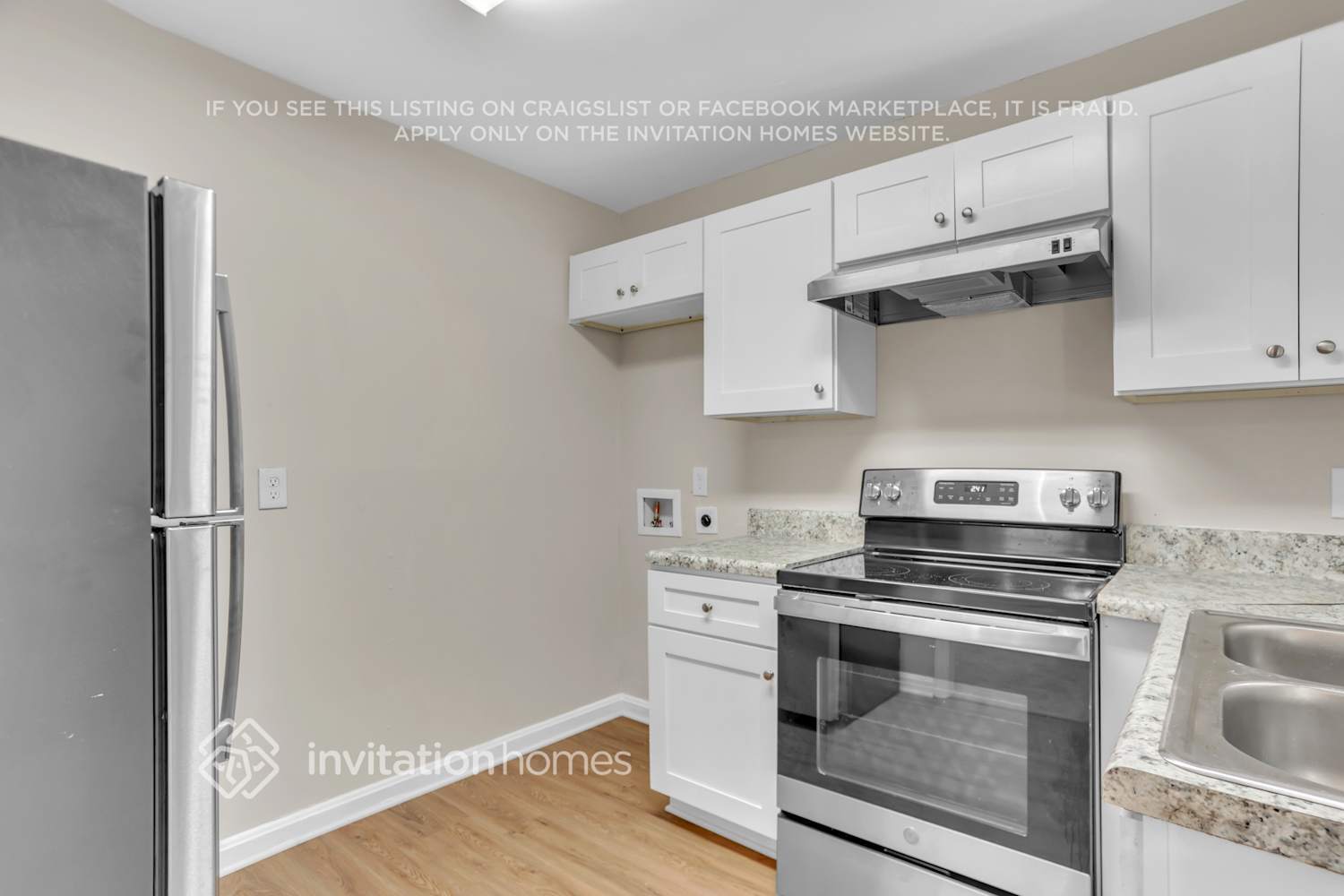 Building Photo - 3043 Chico Dr