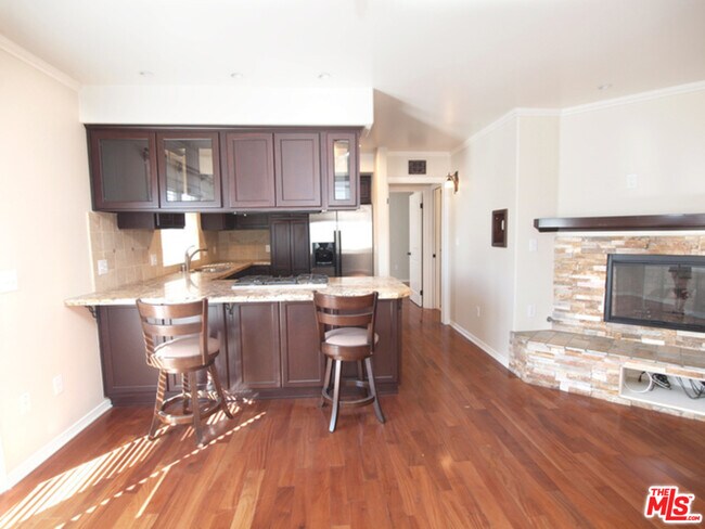 Primary Photo - 1644 Hi Point St