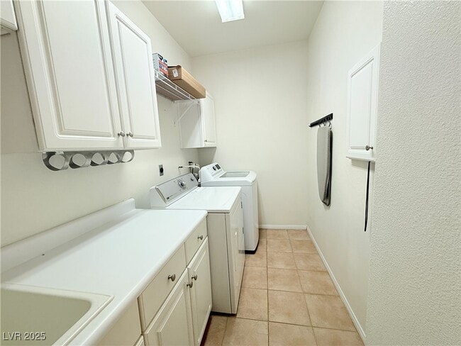 Building Photo - 1600 Cardinal Bluff Dr