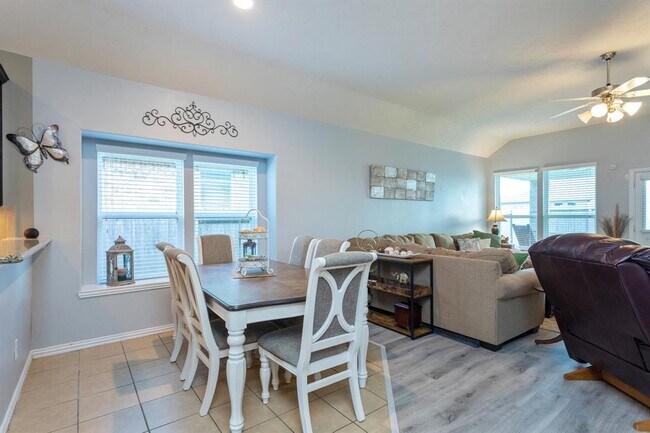 Building Photo - 3056 Winterberry Ln