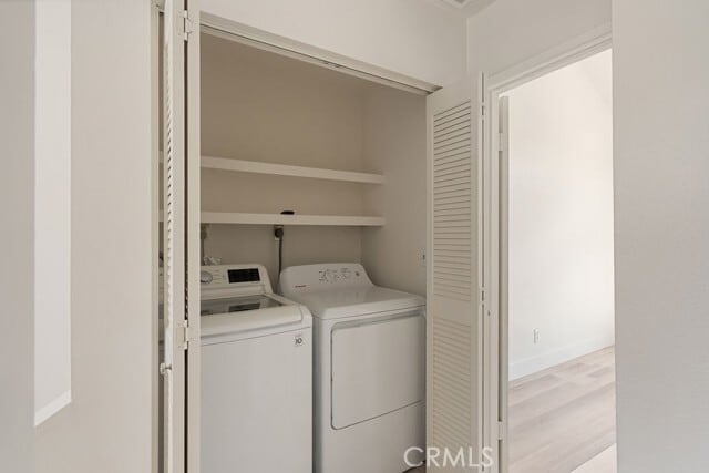 Building Photo - 260 Victoria St