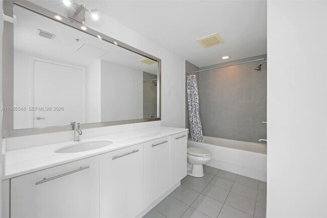 Building Photo - 92 SW 3rd St