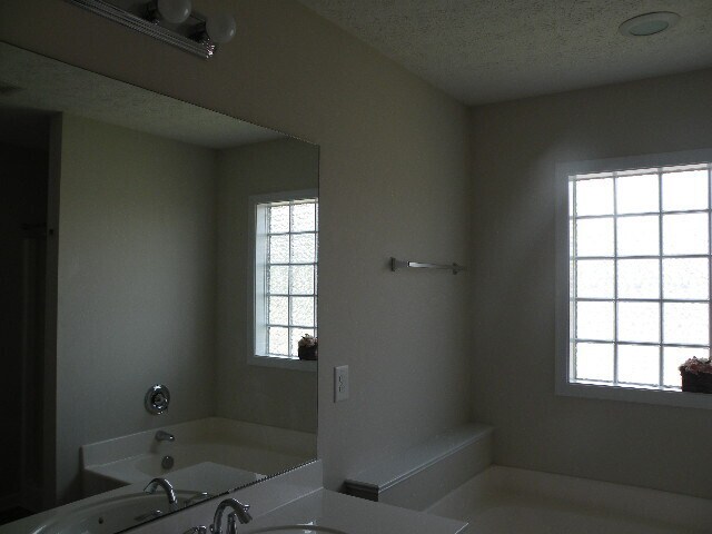 Building Photo - Beautiful custom home, don't want to miss this one!