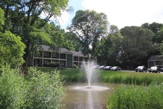 Building Photo - 1 BR/1BA Condo Available 1st month's rent 1/2 price ($ 775.00)- Cricket Brook (Dover)!