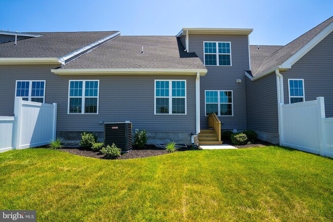 Building Photo - 3403 Jordan Dr