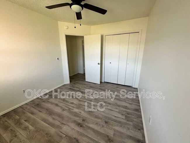 Building Photo - 421 NW 89th St