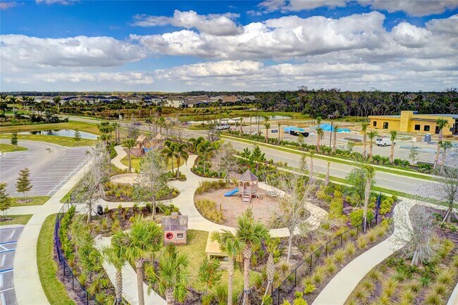 Building Photo - 8440 Skye Rnch Blvd