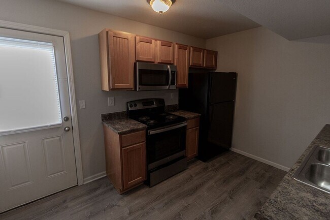 Building Photo - 3916 Snowy Owl Dr