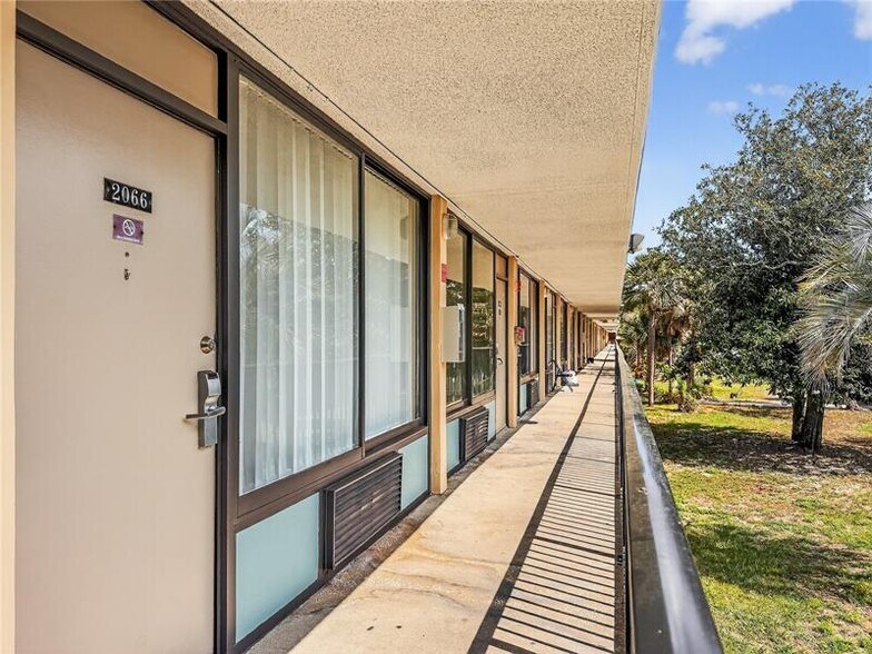 Building Photo - 7900 S Orange Blossom Trl