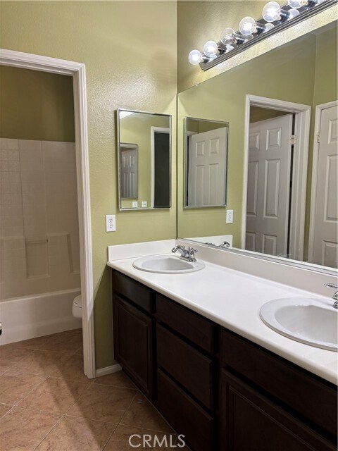 Building Photo - 31124 Strawberry Tree Ln