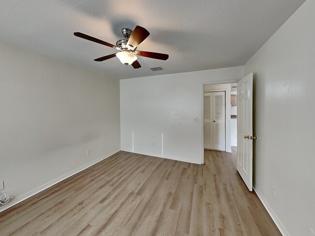 Building Photo - 7630 Pissarro Dr