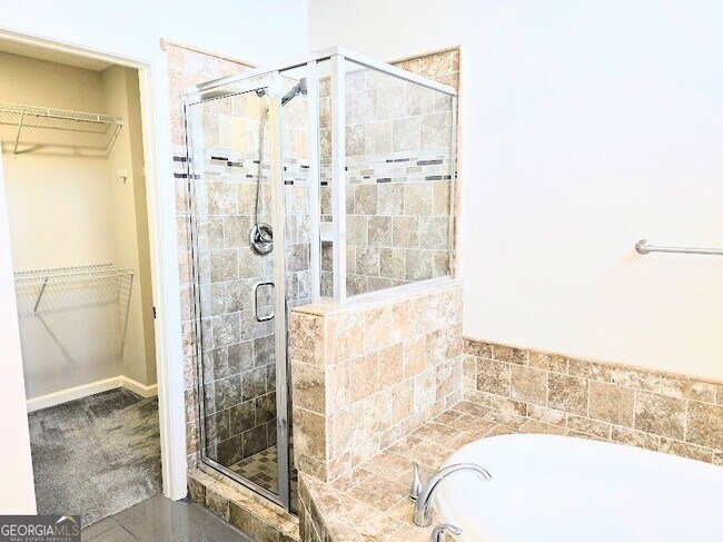 Building Photo - 2287 Birch Hollow Trail