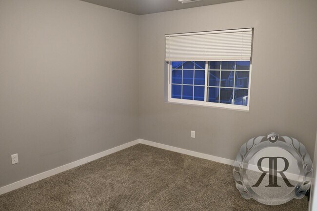 Building Photo - 7411 Saddlebrook Lp