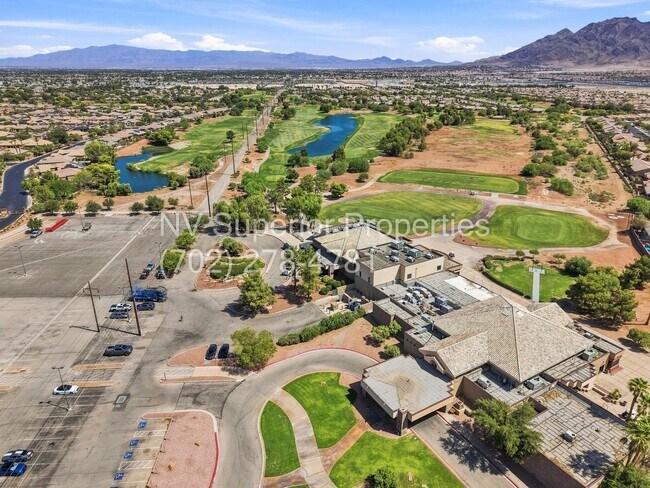 Building Photo - SE!! Stallion Mountain!! Gated!!! Single Story Home!! No Carpets!!! Covered patio!! Water Conditi...