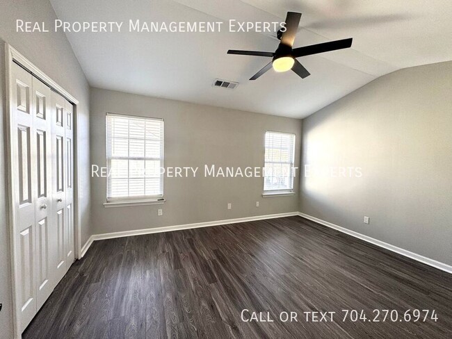 Building Photo - 3837 Glenlea Commons Dr