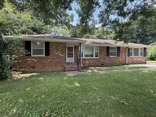 Building Photo - 7620 Charlotte Dr SW