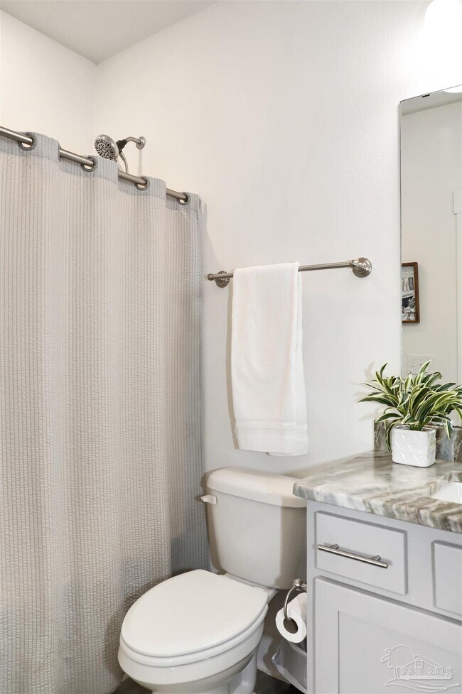 Building Photo - 2110 Cambridge Park Dr