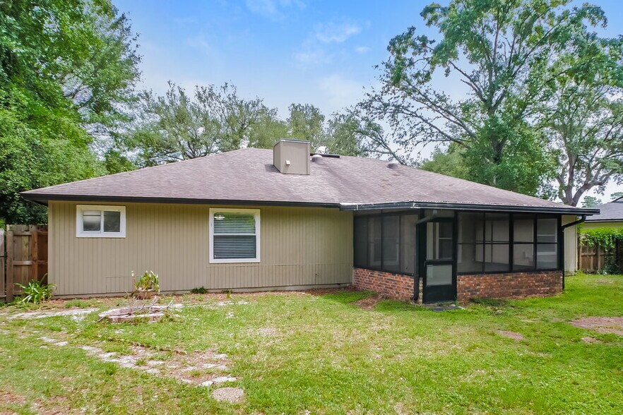 Building Photo - 5430 Otters Run Ln