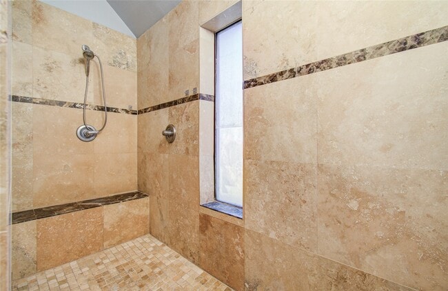 Building Photo - 14731 Raven Hollow Ln