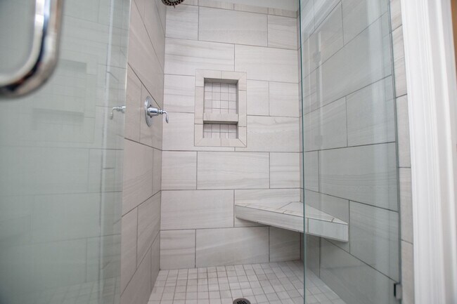 Building Photo - A Home To Grow In To