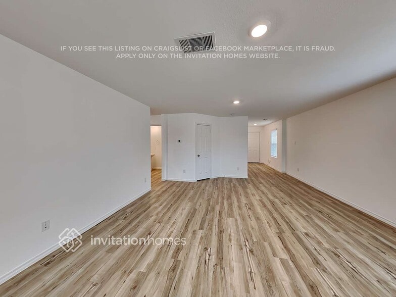 Building Photo - 24139 Mustang Run Dr