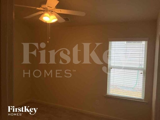 Building Photo - 436 Parkstone Dr