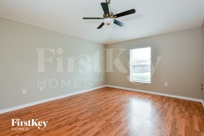 Building Photo - 3075 Blaine Cir