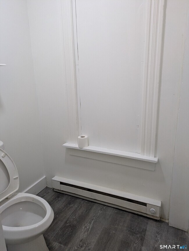 Building Photo - 71 E Pearl St