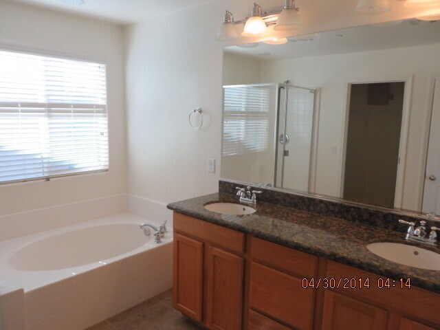Building Photo - 3 Bedroom, 2.5 Bath Two Story Home Located...