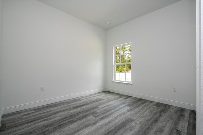 Building Photo - 2580 Gaillardia Dr