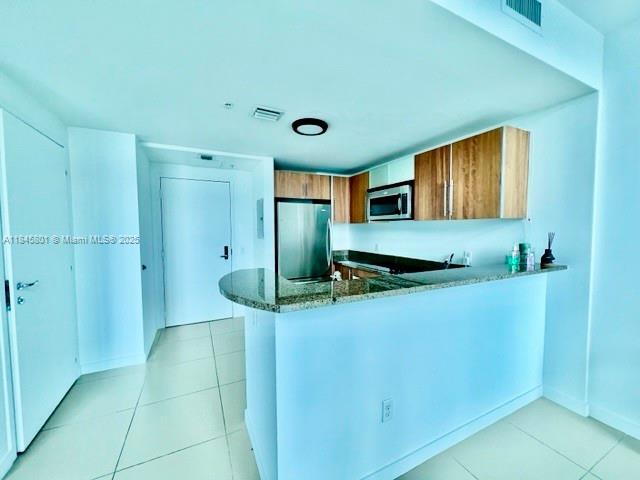 Building Photo - 300 S Biscayne Blvd