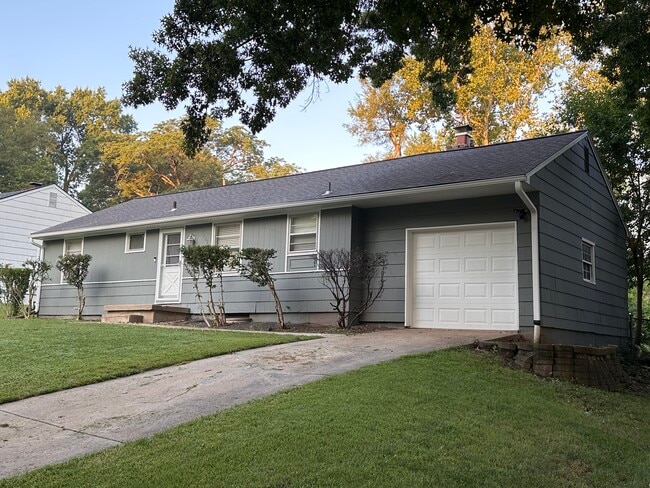 Building Photo - 7708 Juniper St