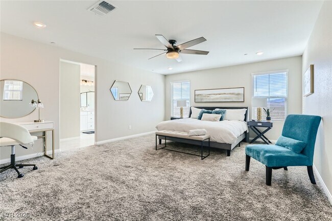 Building Photo - 2417 Fasano St