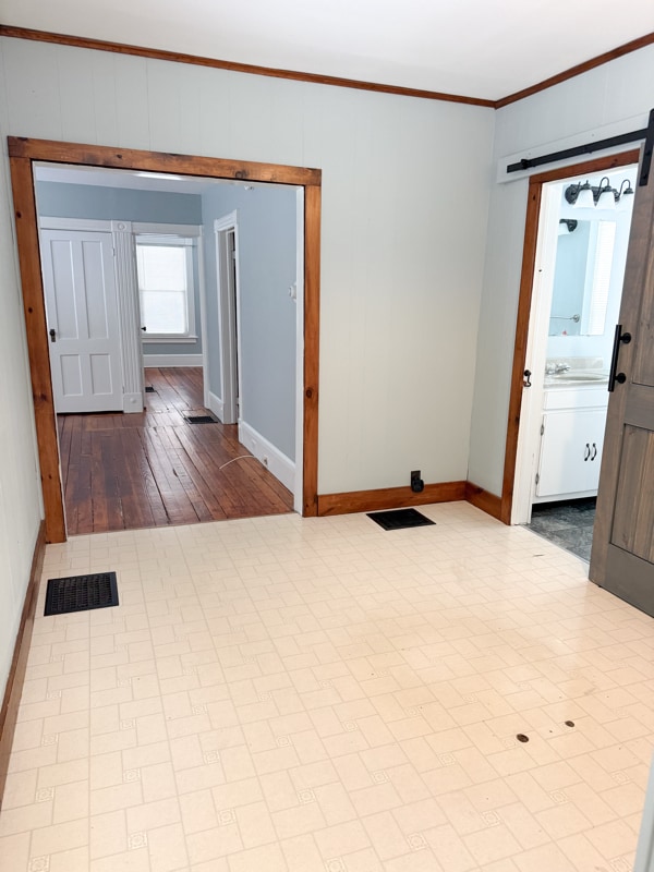 Building Photo - 815 Gage St