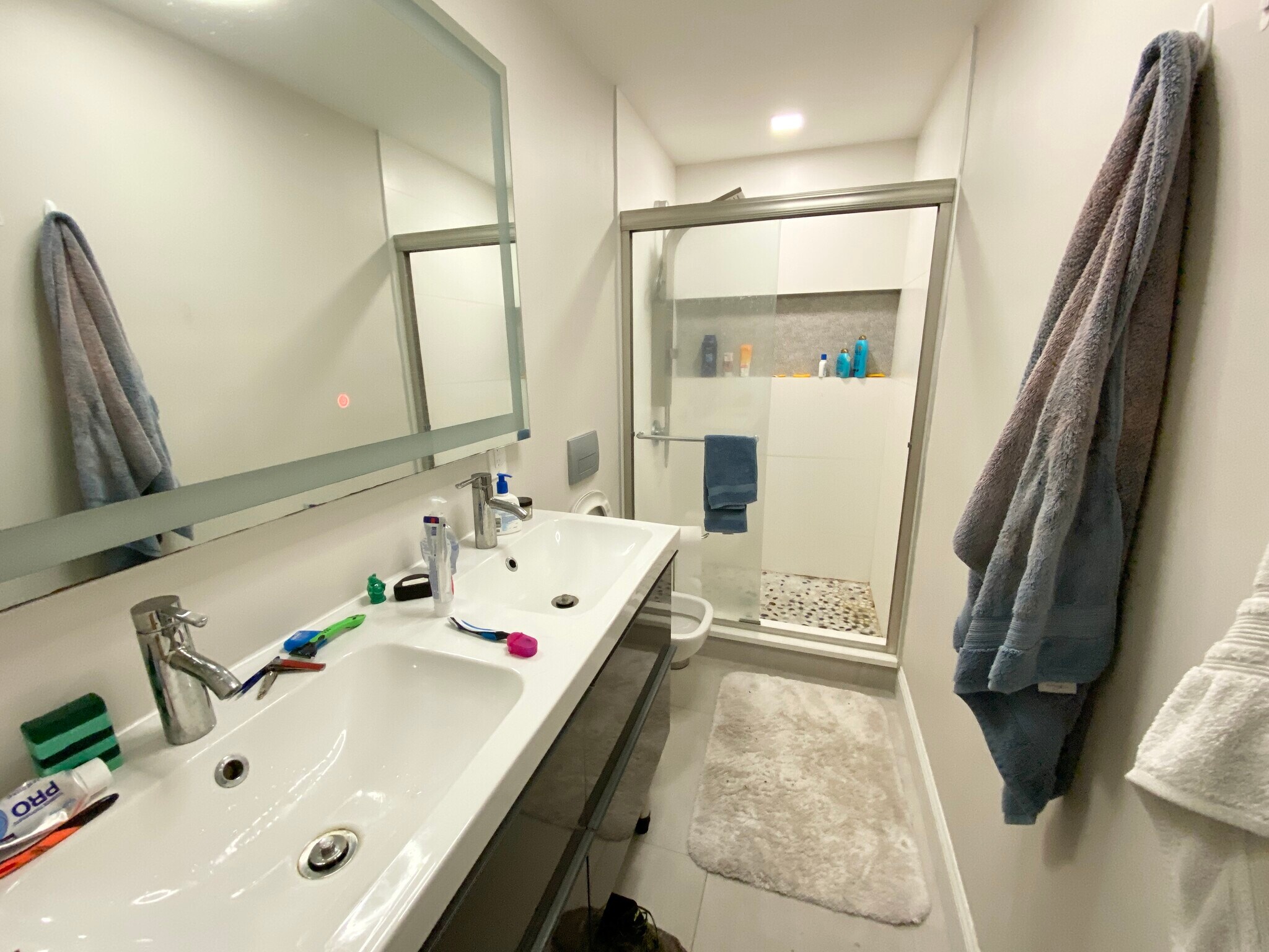 Building Photo - 113 Hillside St