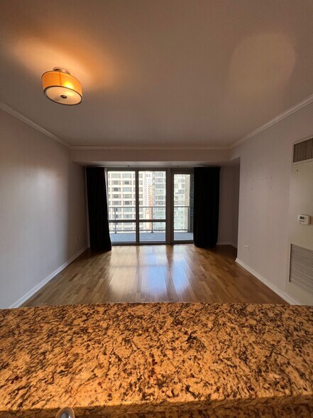 empty living room - 160 E Illinois St