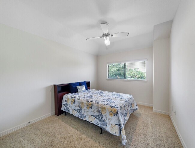 Building Photo - 3826 Bell Hollow Ln