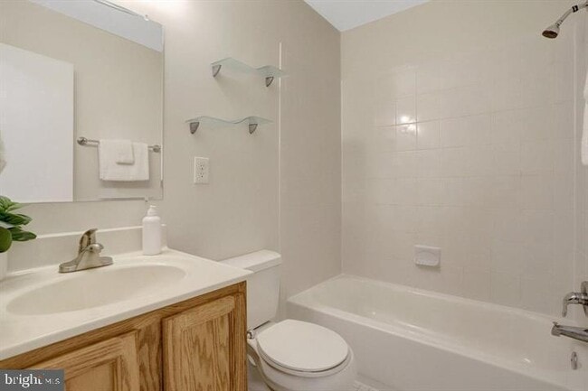 Building Photo - 6372 8th Cir