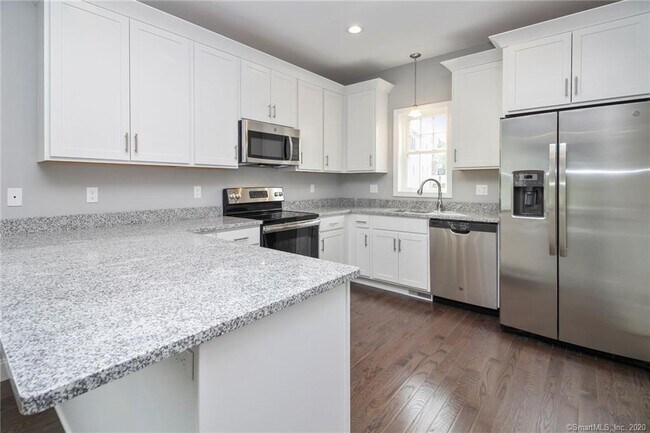 Building Photo - 35 Ringgold St