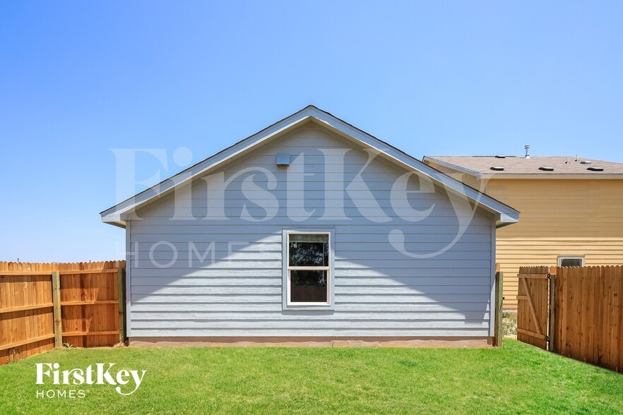 Building Photo - 13726 Haystack Rdg