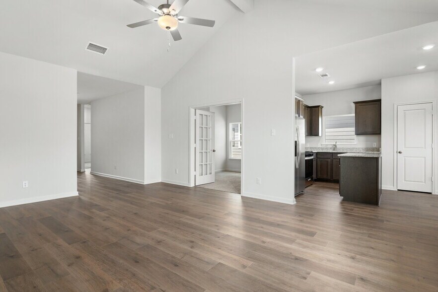 Building Photo - 1513 Harvester Dr
