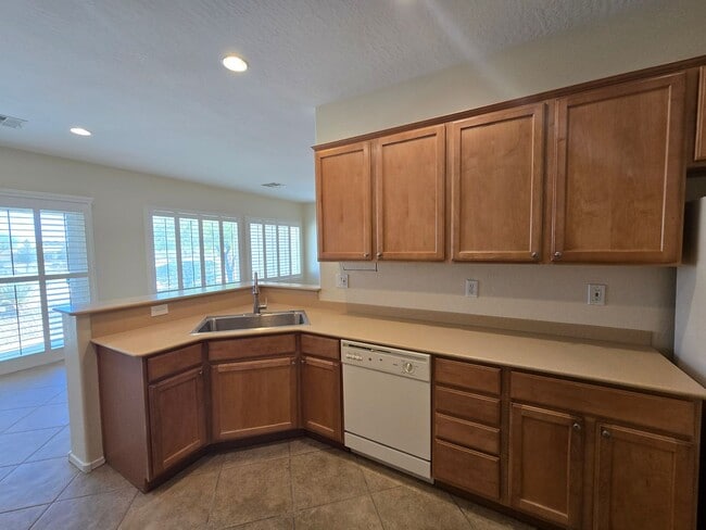 Building Photo - A Fabulous 3 Bedroom Home in Sun City Aliante 55+ Community