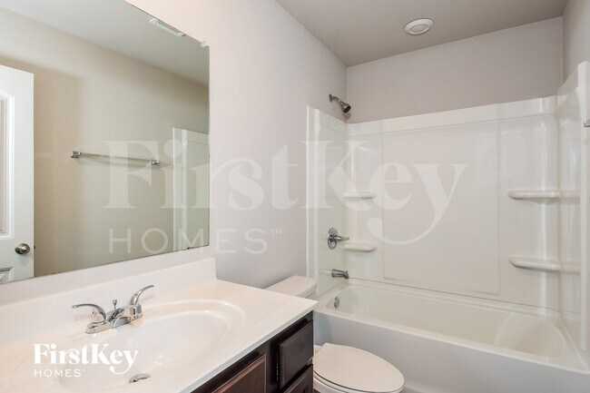 Building Photo - 4954 Hillstone Dr