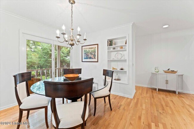 Building Photo - 12 Vallera Rd